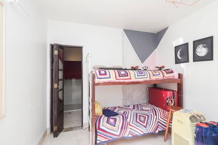 Casa à venda com 280m², 3 quartos e 3 vagasQuarto 2 - Suíte