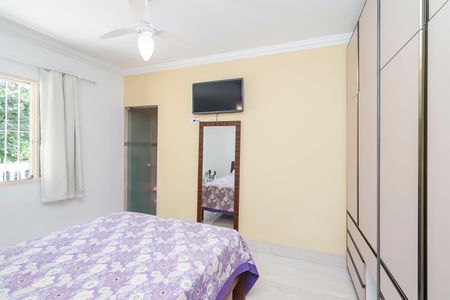 Casa à venda com 280m², 3 quartos e 3 vagasQuarto 1 - Suíte