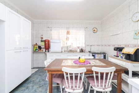 Casa à venda com 280m², 3 quartos e 3 vagasCozinha