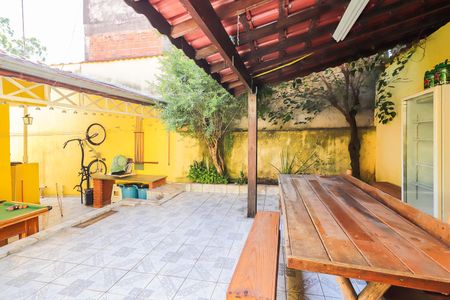 Casa à venda com 280m², 3 quartos e 3 vagasQuintal / Espaço Gourmet