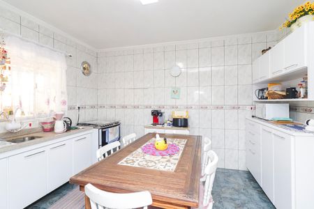 Casa à venda com 280m², 3 quartos e 3 vagasCozinha