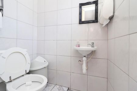 Casa à venda com 280m², 3 quartos e 3 vagasBanheiro Externo