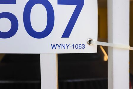 Casa à venda com 280m², 3 quartos e 3 vagasPlaquinha - Cód. WYNY-1063