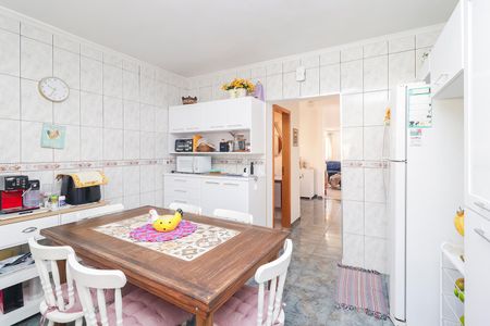 Casa à venda com 280m², 3 quartos e 3 vagasCozinha