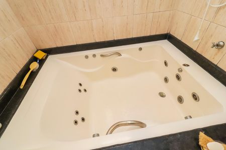 Casa à venda com 280m², 3 quartos e 3 vagasBanheiro da Suíte 1