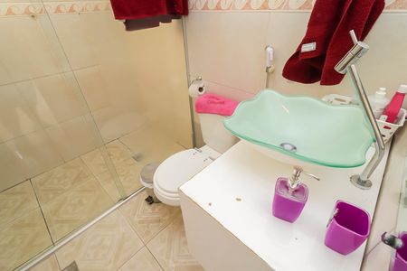 Casa à venda com 280m², 3 quartos e 3 vagasBanheiro da Suíte 2