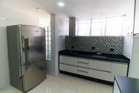 Apartamento à venda com 150m², 3 quartos e 2 vagasCozinha
