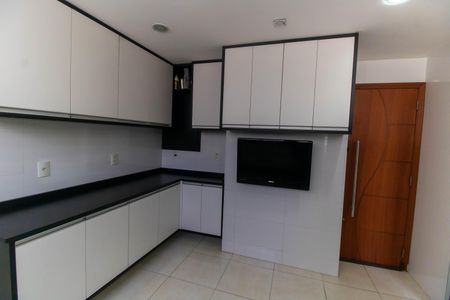 Apartamento à venda com 150m², 3 quartos e 2 vagasCozinha