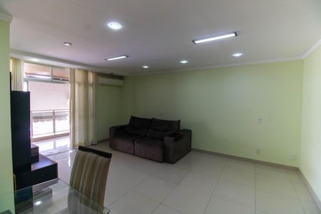 Apartamento à venda com 150m², 3 quartos e 2 vagasSala