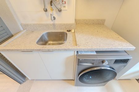 Apartamento à venda com 70m², 2 quartos e 1 vagaÁrea de Serviço