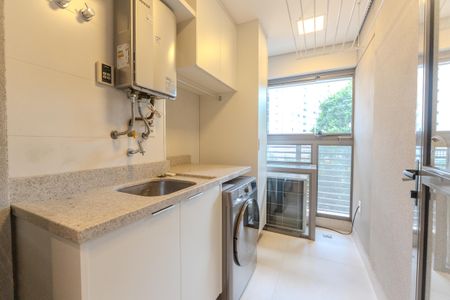 Apartamento à venda com 70m², 2 quartos e 1 vagaÁrea de Serviço
