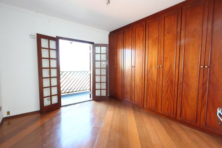 Casa à venda com 151m², 3 quartos e 2 vagassuíte