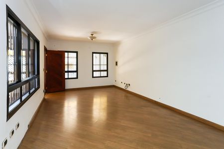 Casa à venda com 151m², 3 quartos e 2 vagasSala