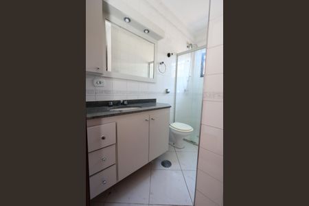 Casa à venda com 151m², 3 quartos e 2 vagasBanheiro da Suíte