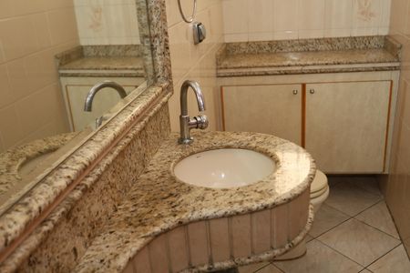 Casa à venda com 151m², 3 quartos e 2 vagasLavabo