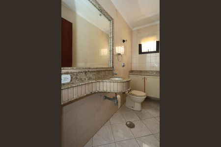 Casa à venda com 151m², 3 quartos e 2 vagasLavabo