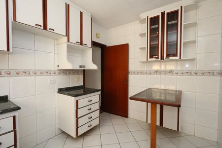 Casa à venda com 151m², 3 quartos e 2 vagascozinha