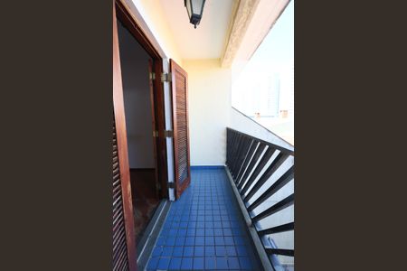 Casa à venda com 151m², 3 quartos e 2 vagassuíte sacada