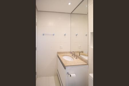 Apartamento à venda com 83m², 3 quartos e 2 vagasBanheiro da suíte