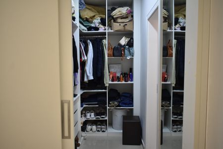 Apartamento à venda com 104m², 2 quartos e sem vagaSuíte