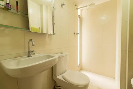 Banheiro de apartamento à venda com 2 quartos, 54m² em Santana, São Paulo