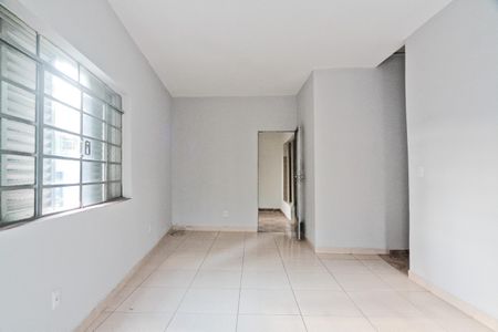 Casa para alugar com 3 quartos, 250m² em Jardim Libano, São Paulo