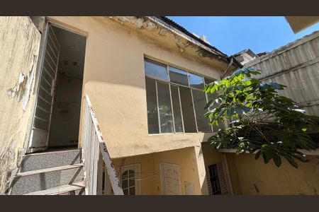 Casa à venda com 130m², 3 quartos e 2 vagas