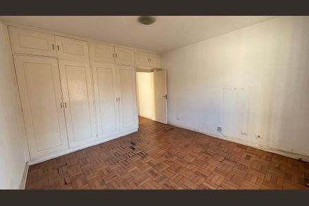 Casa à venda com 130m², 3 quartos e 2 vagas