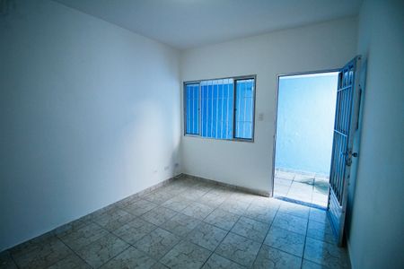 Casa para alugar com 88m², 2 quartos e 2 vagas Casa para alugar com 88m², 2 quartos e 2 vagasSala