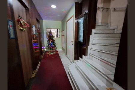 Apartamento à venda com 75m², 2 quartos e sem vaga