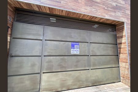 Casa à venda com 160m², 3 quartos e 2 vagasplaquinha instalada TIKP-186