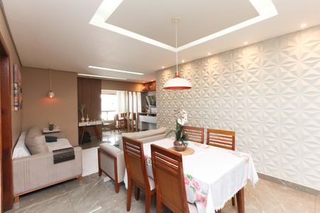 Casa à venda com 160m², 3 quartos e 2 vagasSala 