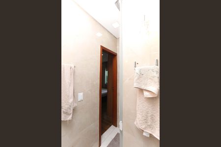 Casa à venda com 160m², 3 quartos e 2 vagasBanheiro Suíte