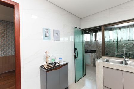 Casa à venda com 160m², 3 quartos e 2 vagasCozinha