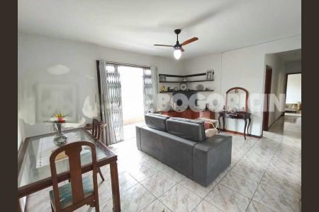 Apartamento à venda com 93m², 2 quartos e 1 vaga