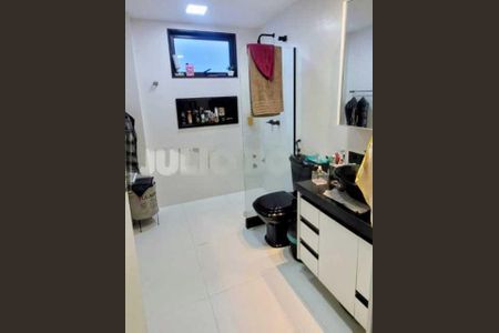 Casa de condomínio à venda com 350m², 4 quartos e 4 vagas