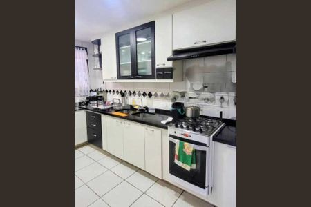 Casa de condomínio à venda com 350m², 4 quartos e 4 vagas