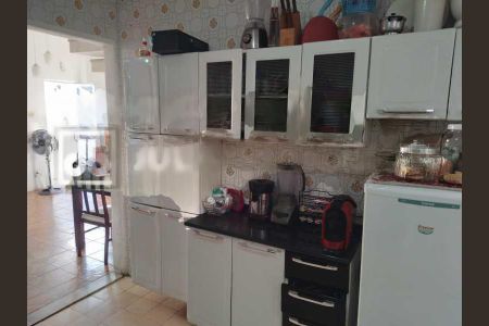 Casa de condomínio à venda com 69m², 3 quartos e 1 vaga