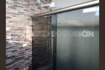 Casa de condomínio à venda com 69m², 3 quartos e 1 vaga