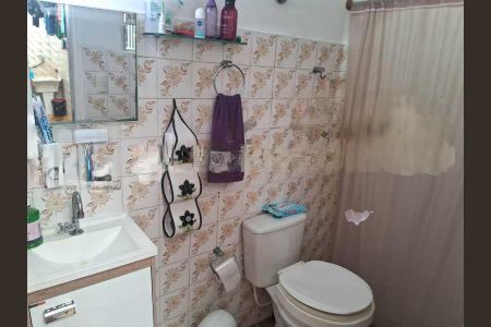 Casa de condomínio à venda com 69m², 3 quartos e 1 vaga