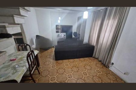 Casa de condomínio à venda com 69m², 3 quartos e 1 vaga