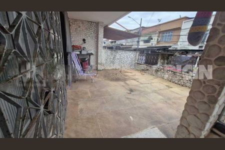 Casa de condomínio à venda com 69m², 3 quartos e 1 vaga