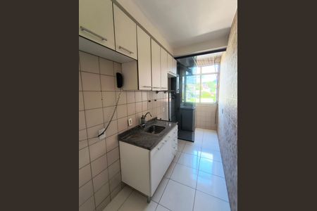 Apartamento à venda com 58m², 2 quartos e 1 vagaCozinha e Área de Serviço