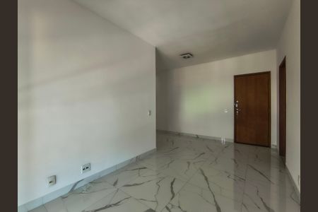 Sala de apartamento à venda com 2 quartos, 58m² em Taquara, Rio de Janeiro