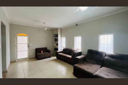 Casa à venda com 290m², 4 quartos e 5 vagas