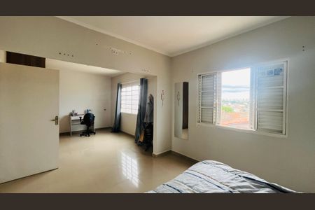 Casa à venda com 290m², 4 quartos e 5 vagas