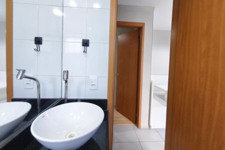 Apartamento para alugar com 47m², 2 quartos e 1 vaga Apartamento para alugar com 47m², 2 quartos e 1 vagaBanheiro