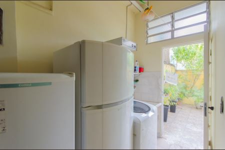 Casa à venda com 200m², 4 quartos e 1 vagaÁrea de Serviço