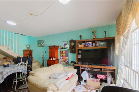 Sala de casa à venda com 4 quartos, 200m² em Jardim Nossa Senhora Aparecida, São Paulo