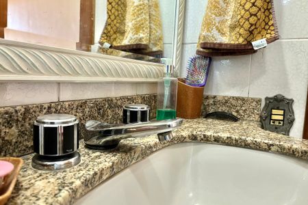 Apartamento à venda com 180m², 3 quartos e 2 vagasBanheiro da Suíte 1